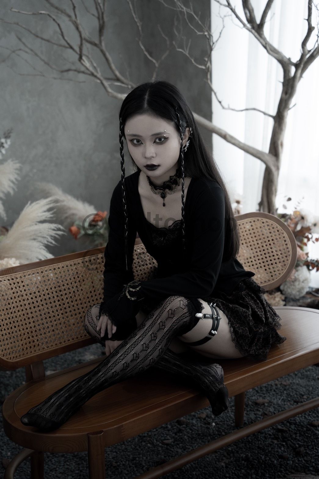 Philtoshp人像攝影作品-暗黑哥德風的魔女降臨人間