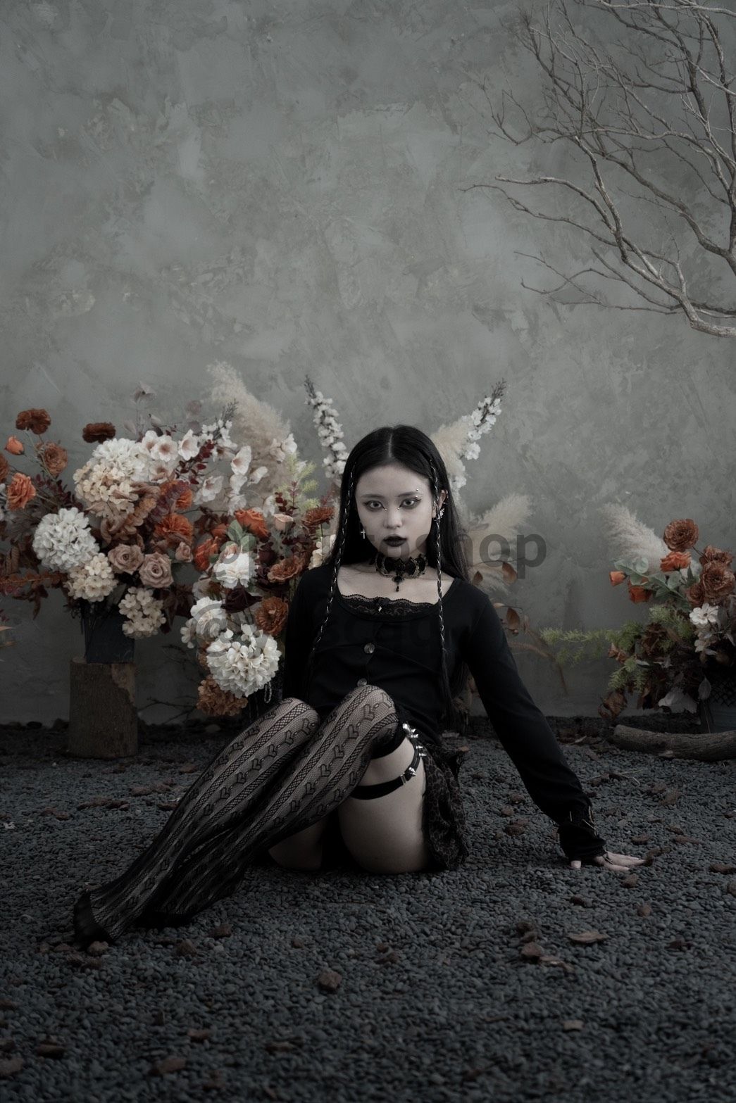 Philtoshp人像攝影作品-暗黑哥德風的魔女降臨人間